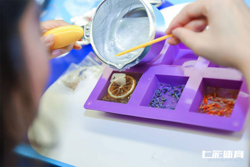 企业嘉年华DIY项目.jpg
